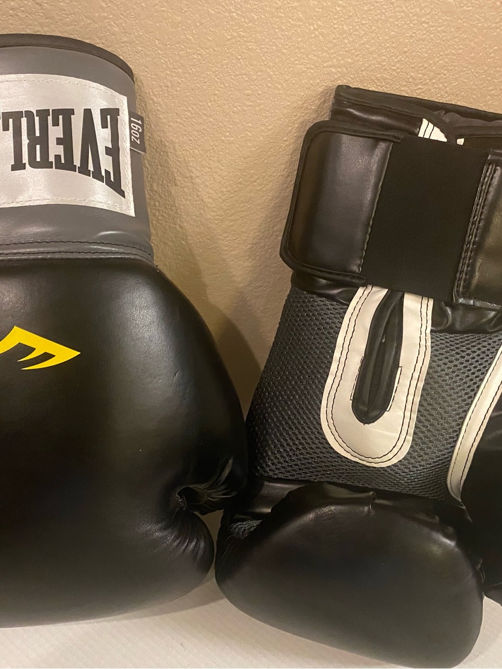 Everlast 16 oz Black and White Boxing Gloves with Yellow Logo